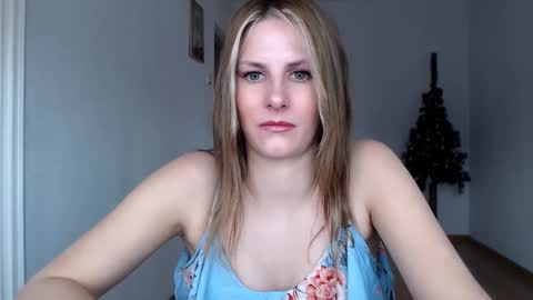 Snapshot of dagmariepiquant chatting on December 19, 2024, 11:50 am Dagmarie online show from December 19, 2024, 11:50 am