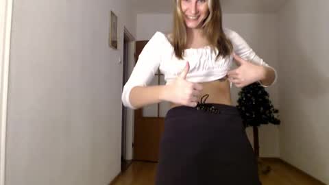 Snapshot of dagmariepiquant chatting on December 21, 2024, 6:41 am Dagmarie online show from December 21, 2024, 6:41 am