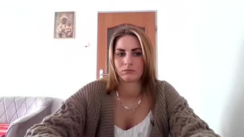 Snapshot of dagmariepiquant chatting on February 12, 2025, 10:46 am Dagmarie online show from February 12, 2025, 10:46 am