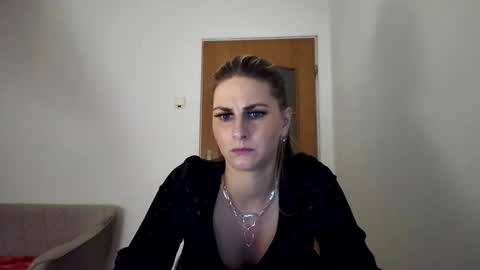 Snapshot of dagmariepiquant chatting on February 17, 2025, 4:26 pm Dagmarie online show from February 17, 2025, 4:26 pm