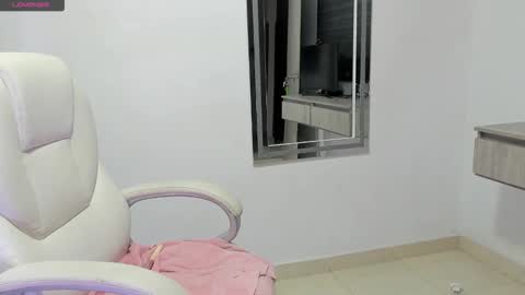 Snapshot of dahian_carter chatting on October 25, 2025, 1:18 pm Dahian online show from October 25, 2025, 1:18 pm