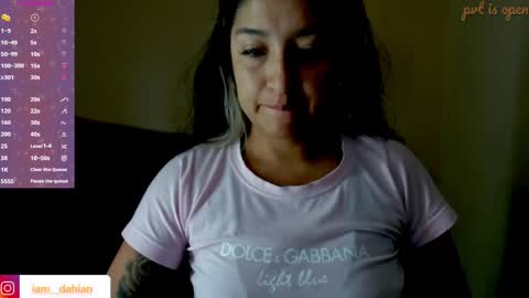 Snapshot of dahiana_dmour chatting on April 28, 2026, 12:21 pm Dahiana online show from April 28, 2026, 12:21 pm