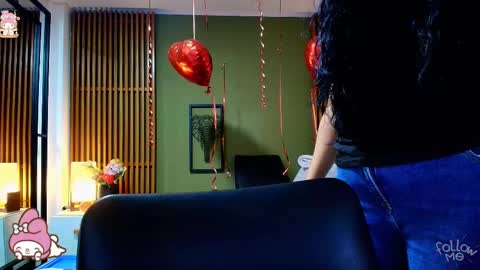  Dahiana  online show from February 10, 2025, 7:49 pm