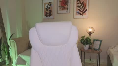 Dahiann Walcott online show from May 5, 2026, 6:38 pm