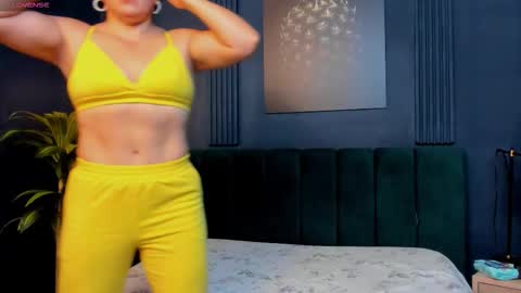 Dahiane Connor online show from November 16, 2025, 11:38 am