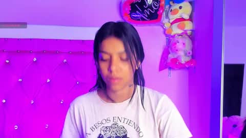 Snapshot of dahiangomezz chatting on February 9, 2025, 8:22 am    online show from February 9, 2025, 8:22 am
