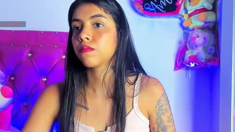 Snapshot of dahiangomezz chatting on February 23, 2025, 11:33 am    online show from February 23, 2025, 11:33 am