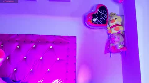 Snapshot of dahiangomezz chatting on March 11, 2025, 9:45 am    online show from March 11, 2025, 9:45 am