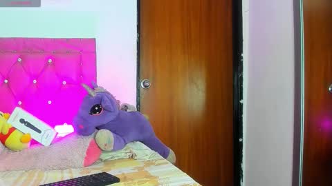 Snapshot of dahiangomezz chatting on September 10, 2025, 7:41 am    online show from September 10, 2025, 7:41 am