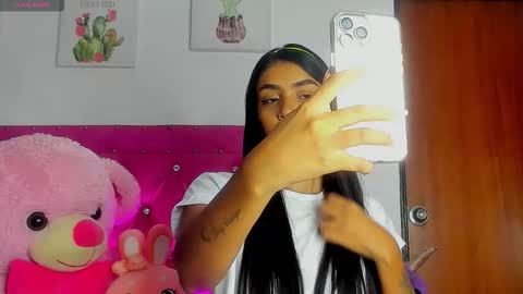 Snapshot of dahiangomezz chatting on October 28, 2025, 7:34 am    online show from October 28, 2025, 7:34 am