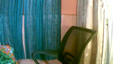 Im Dahlia online show from May 7, 2026, 11:04 am