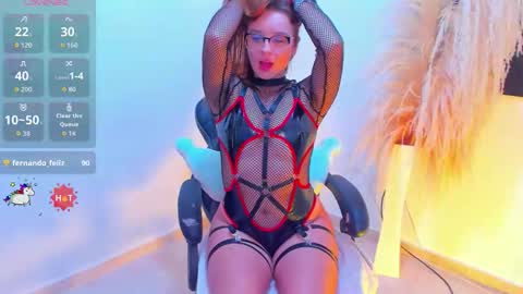 Dahlia online show from October 15, 2025, 5:18 am