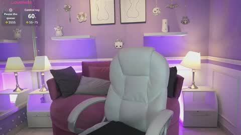 Snapshot of dahliagraey chatting on October 27, 2025, 11:36 am Dahlia Grey online show from October 27, 2025, 11:36 am