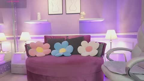 Dahlia Grey online show from March 23, 2026, 11:36 am