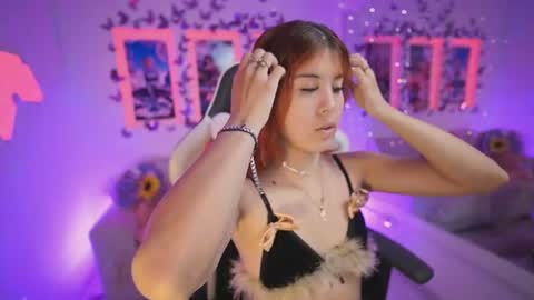 Dahlia Grey online show from June 17, 2026, 11:34 am
