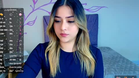 Snapshot of dahliamoore chatting on December 15, 2024, 6:51 am Dahlia online show from December 15, 2024, 6:51 am