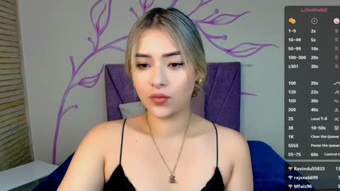 Snapshot of dahliamoore chatting on January 15, 2025, 2:02 pm Dahlia online show from January 15, 2025, 2:02 pm