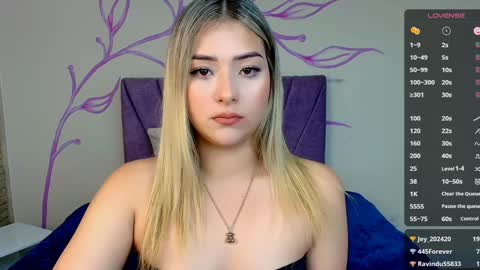 Snapshot of dahliamoore chatting on January 15, 2025, 8:05 pm Dahlia online show from January 15, 2025, 8:05 pm