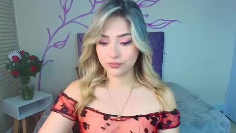 Snapshot of dahliamoore chatting on February 14, 2025, 8:37 pm Dahlia online show from February 14, 2025, 8:37 pm