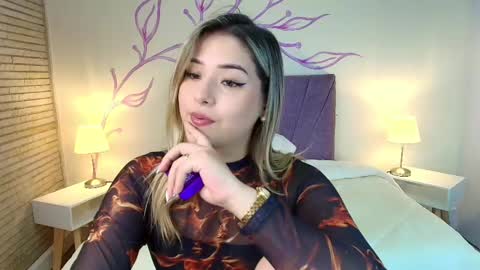 Snapshot of dahliamoore chatting on March 6, 2025, 12:10 am Dahlia online show from March 6, 2025, 12:10 am