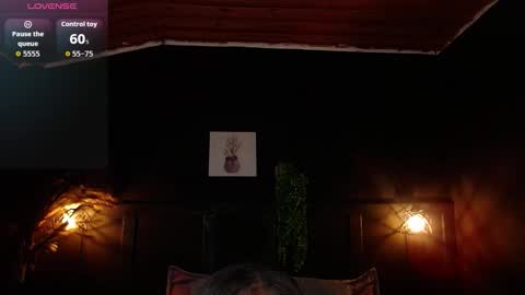 DAHYAN online show from November 17, 2025, 3:18 pm