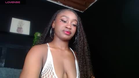 DAHYAN online show from November 24, 2025, 1:55 pm