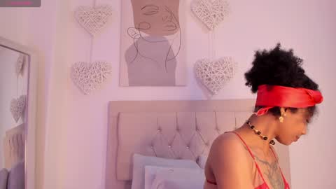 Snapshot of daiana_curly chatting on January 28, 2025, 7:10 pm Daiana online show from January 28, 2025, 7:10 pm