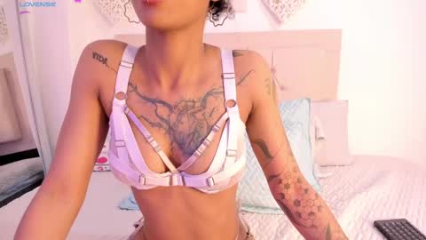 Snapshot of daiana_curly chatting on February 12, 2025, 3:05 pm Daiana online show from February 12, 2025, 3:05 pm