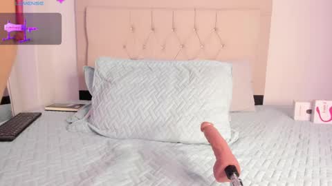 Snapshot of daiana_curly chatting on February 28, 2025, 6:32 am Daiana online show from February 28, 2025, 6:32 am