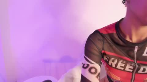 Snapshot of daiana_curly chatting on March 4, 2025, 1:17 pm Daiana online show from March 4, 2025, 1:17 pm