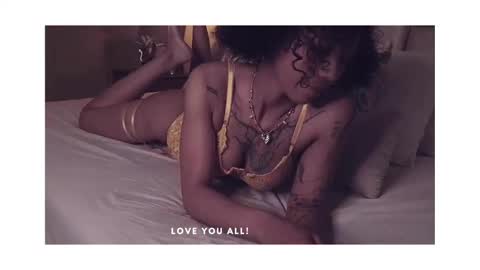 Snapshot of daiana_curly chatting on March 11, 2025, 1:01 pm Daiana online show from March 11, 2025, 1:01 pm