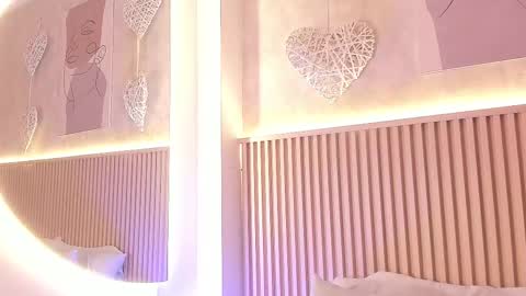 Snapshot of daiana_curly chatting on October 5, 2025, 7:34 pm Daiana online show from October 5, 2025, 7:34 pm