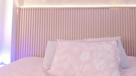 Snapshot of daiana_curly chatting on October 25, 2025, 8:14 pm Daiana online show from October 25, 2025, 8:14 pm