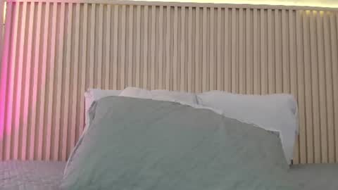 Snapshot of daiana_curly chatting on July 1, 2026, 6:29 pm Daiana online show from July 1, 2026, 6:29 pm