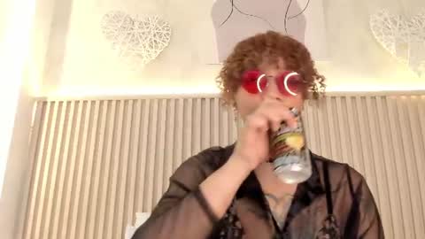 Snapshot of daiana_curly chatting on July 26, 2026, 12:08 am Daiana online show from July 26, 2026, 12:08 am