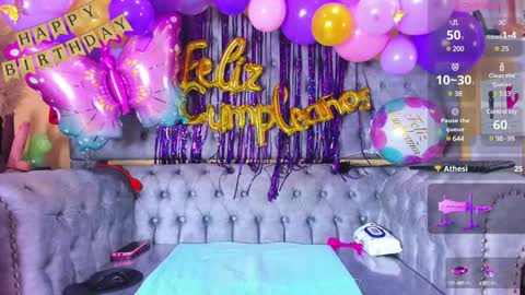  Loren  online show from December 27, 2024, 1:43 am