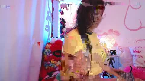 Snapshot of daina_flower chatting on May 5, 2026, 3:58 am DAINA online show from May 5, 2026, 3:58 am