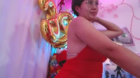Snapshot of daina_flower chatting on May 9, 2026, 4:50 am DAINA online show from May 9, 2026, 4:50 am