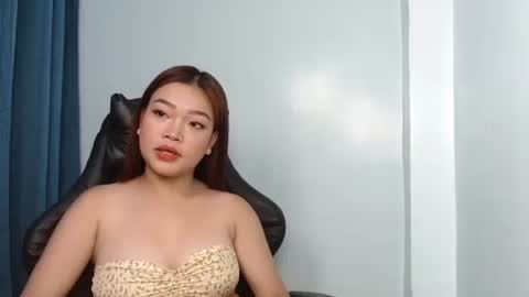 Snapshot of dainaxoxoxo chatting on October 25, 2025, 1:46 am Diana online show from October 25, 2025, 1:46 am