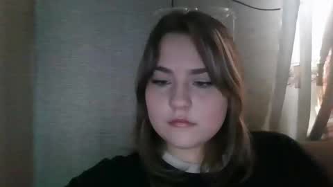 daiquiri_doll online show from December 14, 2025, 7:03 am