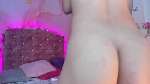 Snapshot of daisy__rose chatting on January 2, 2025, 9:11 am Dai online show from January 2, 2025, 9:11 am