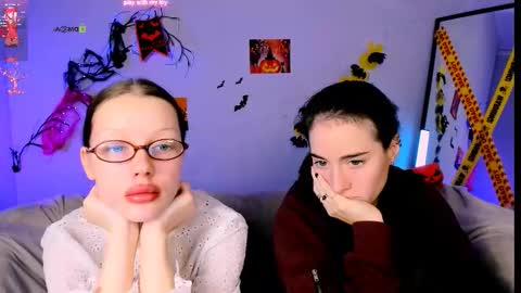 Snapshot of daisy_baby_ chatting on October 25, 2025, 7:19 pm daisy online show from October 25, 2025, 7:19 pm