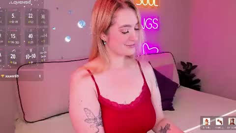 Viickie online show from July 19, 2026, 9:24 am