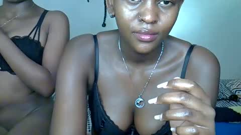 Snapshot of daisy_bunnie chatting on September 15, 2025, 5:57 pm daisy online show from September 15, 2025, 5:57 pm
