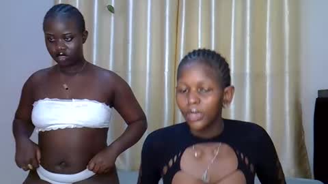 Snapshot of daisy_bunnie chatting on September 27, 2025, 6:24 pm daisy online show from September 27, 2025, 6:24 pm