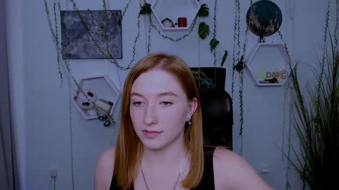 Little Di online show from January 25, 2025, 2:58 am