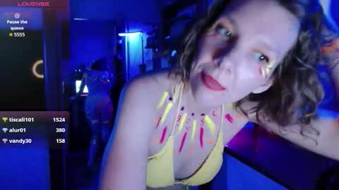 daisy_lovely online show from October 17, 2025, 4:37 am
