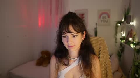 Daisy online show from July 21, 2026, 6:32 pm