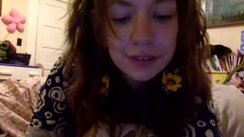 DaisyB3 online show from September 21, 2025, 6:26 am