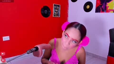 Snapshot of daisyhotgirl69 chatting on July 21, 2026, 5:54 am girl- paola online show from July 21, 2026, 5:54 am